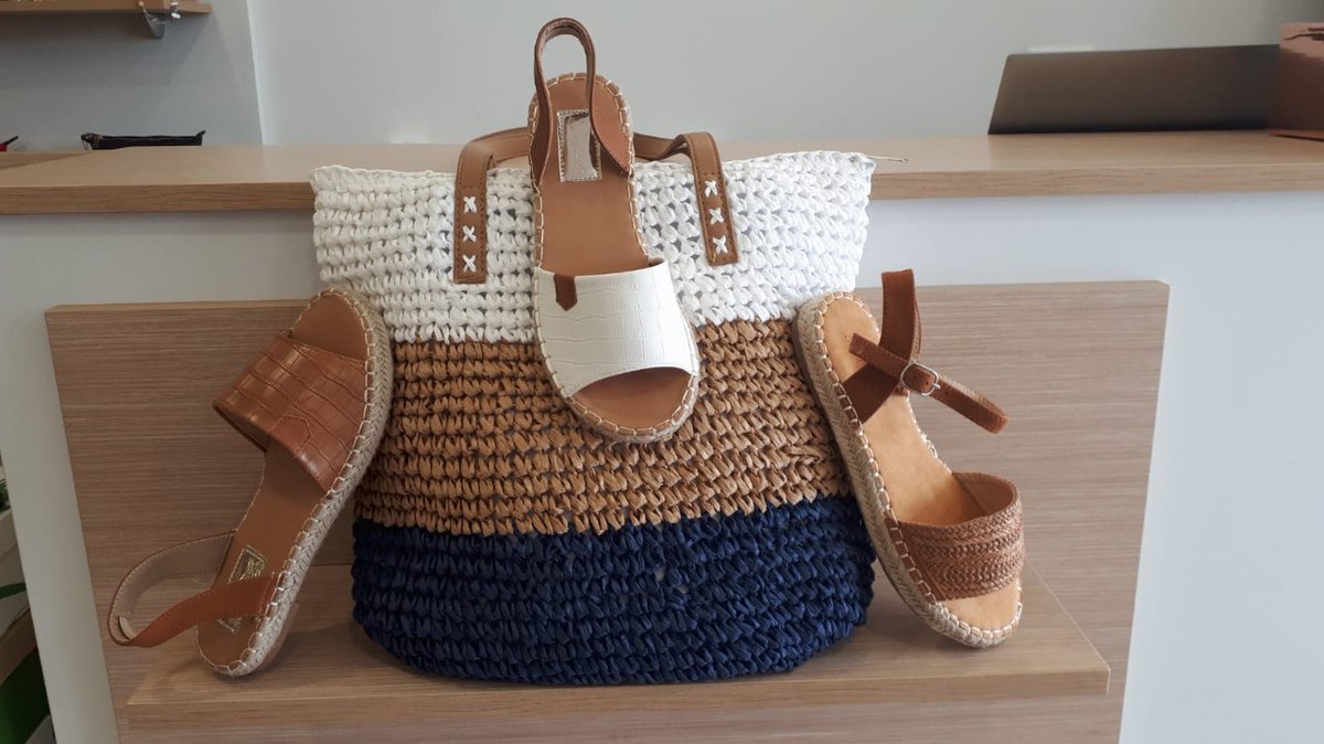 RitualsShoes's tweet photo. Por fin viernes! Y mientras disfrutas de tu fin de semana, ¿Qué tal si aprovechas nuestras rebajas? 😜
#rbajas #ritualsshoes #ofertas #felizfinde #felizviernes https://t.co/e7KOoYxjVt