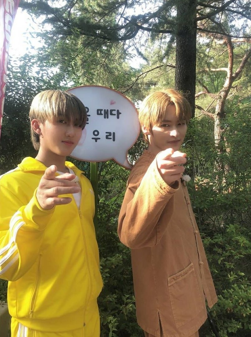 SKZ_TN's tweet photo. [IG UPDATE 17.07.2020]  1/2

"<Breaking News>
Stray Kids behind picture
Is there anything that SKZ Han can't pull off?
How can he pull off everything??
#Sorry #ImBoredSo #ITried #ThisConcept
#FindingSKZ #LoveYou"

@Stray_Kids #StrayKids #스트레이키즈 #STAY https://t.co/RE7bF2ooBO