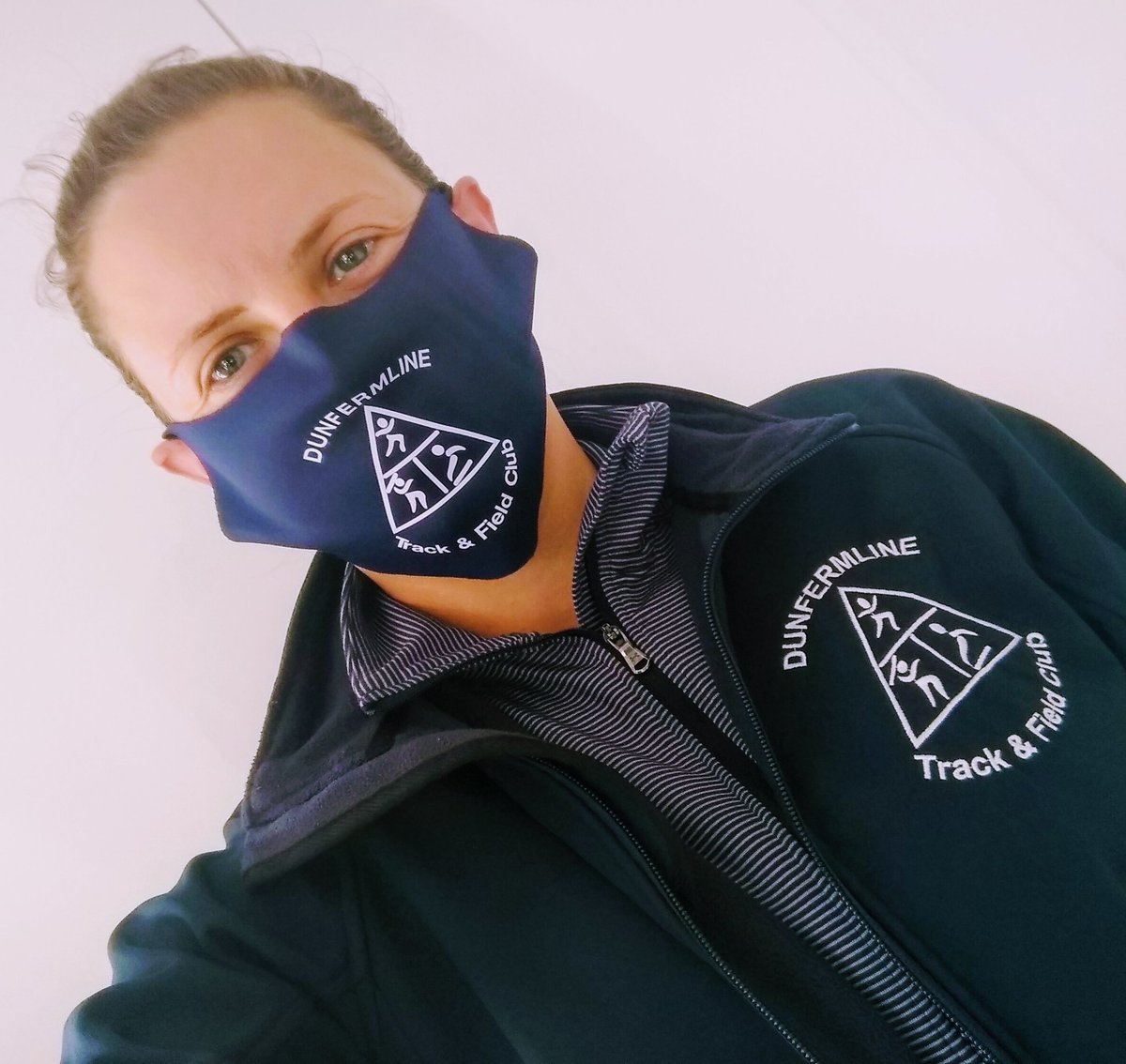 DunfermlineTF's tweet photo. Coaches masks have arrived in the nick of time for our return to training! Here's one of our coaches modelling 2020's top fashion item! 🤣
Can't wait to see you all again soon 😁 https://t.co/zAjPjQLFMX