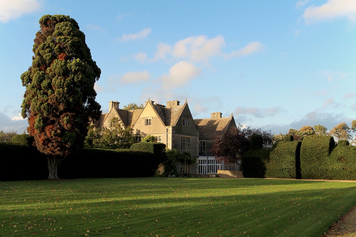 greenwayhotel's tweet image. Fancy an escape to Cheltenham? We are located on the doorstep of Regency town of #Cheltenham,  also the perfect touring base for the Cotswolds… bit.ly/2NLQbF5 Book offer from £124 Call 01242 862352 #LoveEden #cotswoldstourism #VistCheltemham #smallluxuryhotels