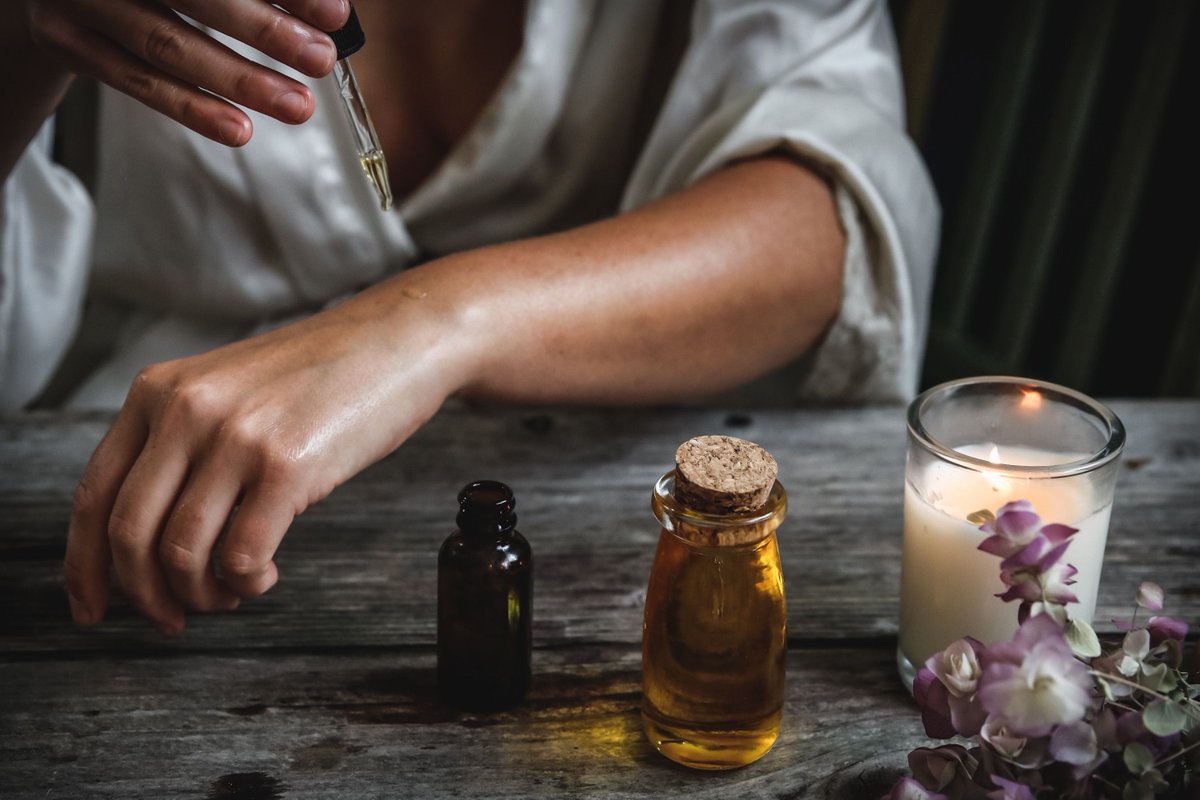 cannacarescbd's tweet photo. Do you have a CBD Routine? We love using CBD before bed to help aid with a more relaxing sleep ๐ #cbdroutine #cbdpatches #cbdspray #cbdoil https://t.co/GvtrUPIV8B