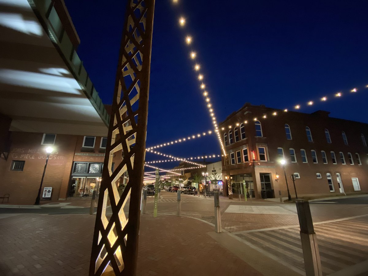 GreerCPW's tweet photo. The truss lights in downtown Greer add a special touch to the CenterG project. Colors can be changed to celebrate a special occasion like green for Saint Patrickโs Day.
#hereingreer #lovegreer #downtowngreer #greerstation https://t.co/0TnO0KkCkZ