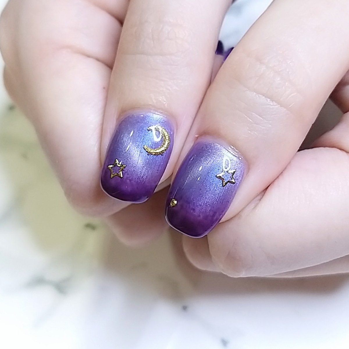 「ネイルアート 」|白霊子🍃紫晶星宇のイラスト