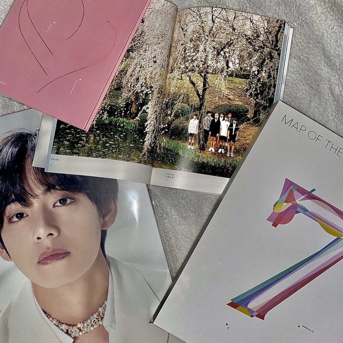 ___tt_12's tweet photo. #아미트친소 아직 화양연화병있고 오프도 뛸수있으면 다 뛰는데 저랑 트친하실래요?? https://t.co/rptq6KZp1t