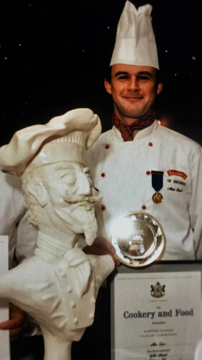alancoxon's tweet image. #FRIDAYFLASHBACK This pic goes back a few years and is a fat sculpture that won the Scothot International salon culinaire. I was up against 37 other sculptures from around the world so a proud moment!.#chefs #art #sculpture #create #culinary #WINNER #SuccessStories #artist
