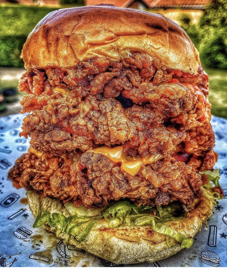 Jesus. Fucking. Wept. This is what happens when you ask a 5 year old to draw an alien. If you can’t eat it you can use the fucker as a crash helmet or huff it through a Poundstretcher shop window on your way home from the pubThey call this one “Gary Linekers one pump fancy”