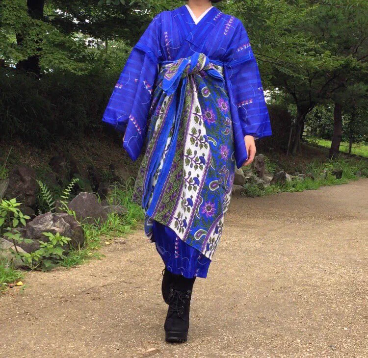 室町時代風着物コーデがオシャレすぎる！歩くと布がヒラヒラ揺れて魅力的！