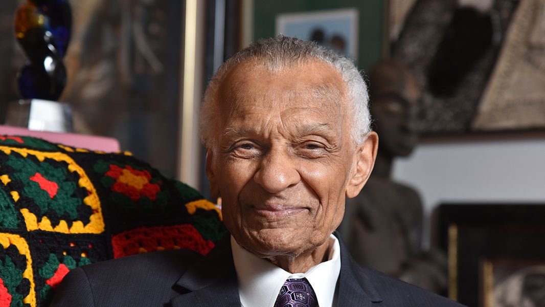 We have lost a Civil Rights giant. Due to COVID, we’re unable to witness his homegoing in the great tradition of a packed church, thundering oratory, and a chorus of amens. Nonetheless, Rev. C. T. Vivian will receive his just reward on the other side. ajc.com/news/newsmedle…