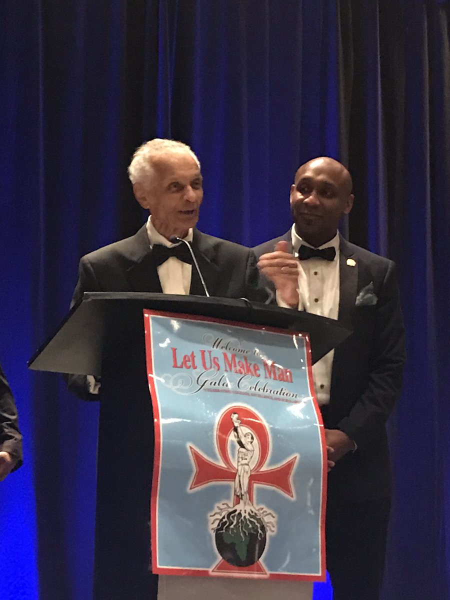 MawuliMDavis's tweet photo. It was indeed an honor.  C.T. Vivian was an inspiration to the Brothers of Let Us Make Man since our inception.  We will miss you!  Job well done.  We will continue to lift your name. Asè https://t.co/Ul4OWkyEoV