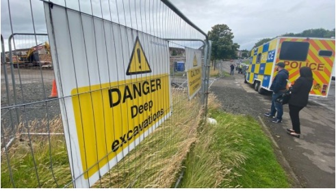 ALMSafetyltd's tweet photo. Our thoughts go out the family &amp; friends of this 10 year old boy at this tragic time.  A timely reminder for construction sites to ensure they have safe &amp; secure sites and also for parents to warn children of the dangers of construction sites.

https://t.co/6cw2r4SFqL https://t.co/Lxgc795KDM