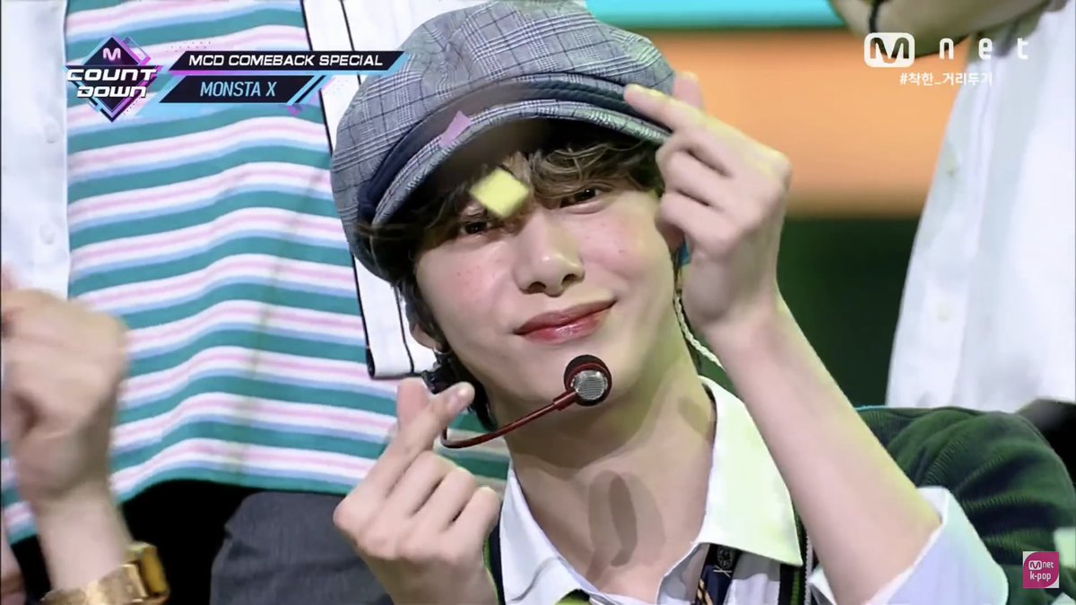 <a href="/MnetMcountdown/">M COUNTDOWN</a> #월드넘버원_엠카이벤트 #MCOUNTDOWN
울 짱 쎈 컨셉만 하는 몬군들도 청량하구 기여운 무대 잘해요‼️ 이번 컴백 때 몬군들 신경 많이 써준 엠카 최고의 방송👏🏻 👏🏻  이 날 투몬베베 영상도 내보내주시구 세 곡이나 해줘서 완전 엠카랑 몬군들한테 감동작렬 ⸝⸝ʚ̴̶̷̆ ̯ʚ̴̶̷̆⸝⸝ 형원이 넘 예뽀..