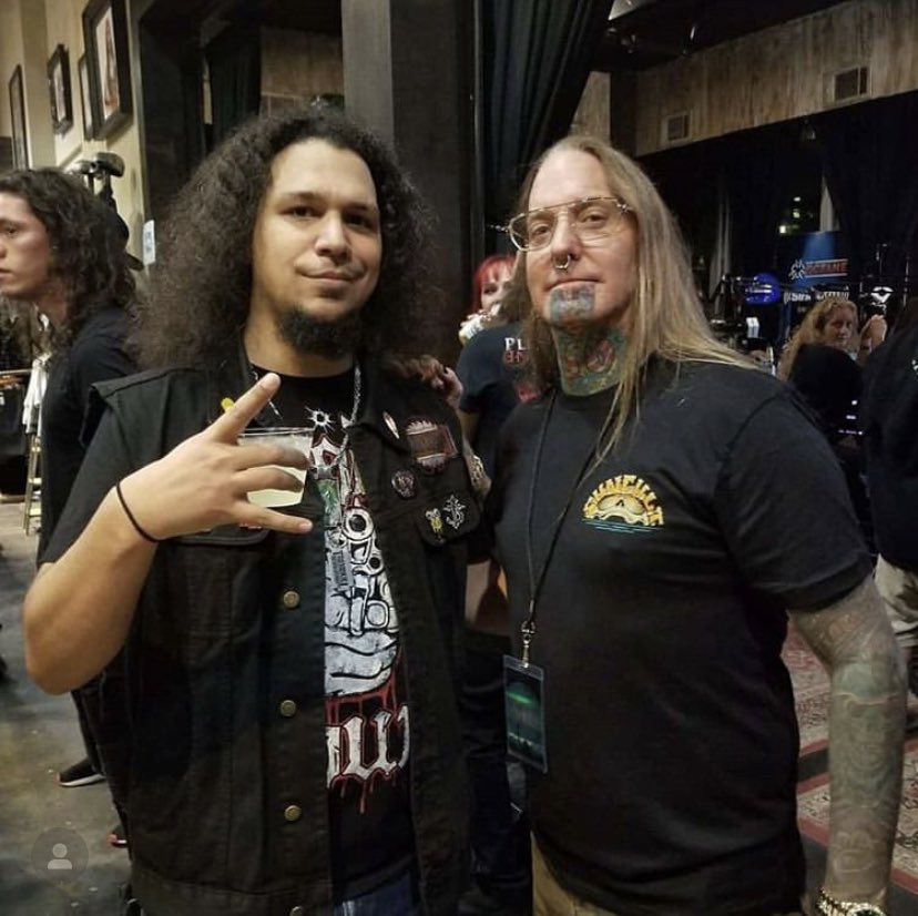 devildriver's tweet photo. #FanFriday! We want to see your meet and greet / photos with us! Tag us with #devildriverfans so we can share. 🙏🏻 We can’t wait to get back out. 🤘🏻🤘🏻🤘🏻

#DevilDriver #DarkGroove #Metal https://t.co/TnuF5bjTKn