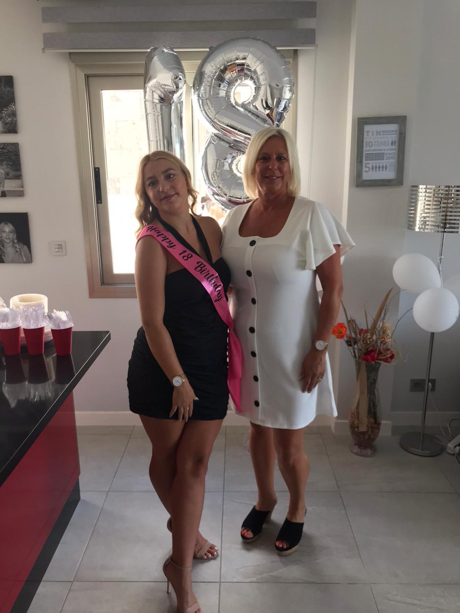 KatherineRoot's tweet photo. Me and my baby girl! #18yearsold #partyinspain #celebrations https://t.co/DNRXFz0hq3