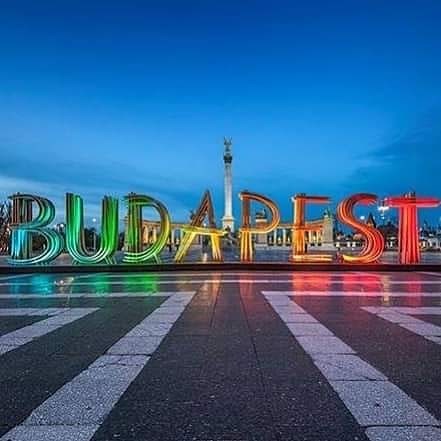 EscalaBudapest's tweet photo. BUDAPEST 💙
The "Pearl of the Danube" 💙
The "Paris of the East" 💙
and your gateway to all parts of Hungary!

Are you planning to visit and stay in Budapest ? 
Book now &amp; Save:
🌐https://t.co/q7QbKB22FT 

👉#EscalaBudapestTips #EscalaCares
#Budapest #Hungary #EscalaBudapest https://t.co/V8YjWznXRo