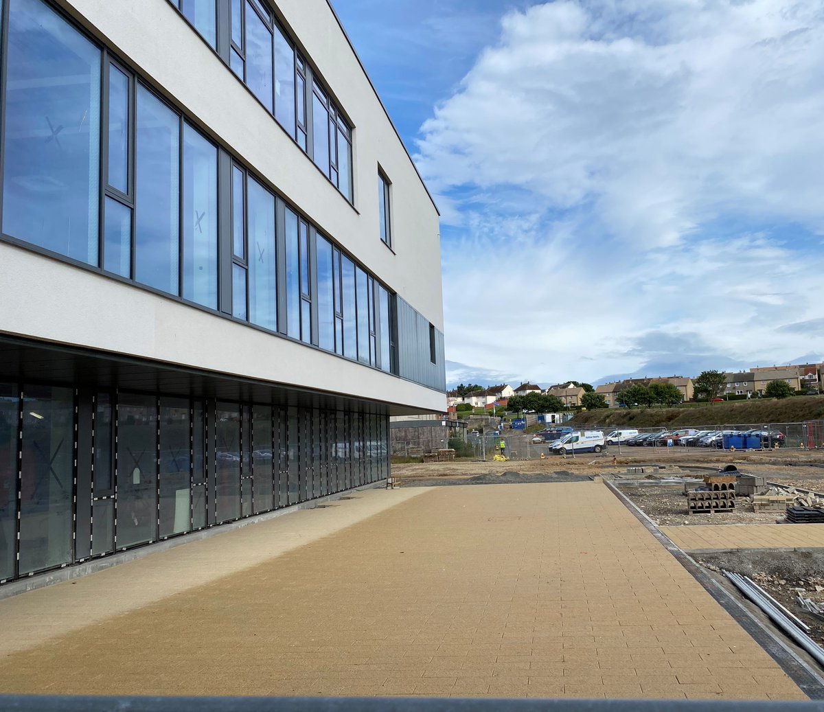 Latest progress photo from our <a href="/balfourbeatty/">Balfour Beatty</a> <a href="/hubNorthScot/">hub North Scotland</a> @TheMorayCouncil @LossieHigh project, external landscaping taking shape this week as well as continued internal works 

#expertengineers