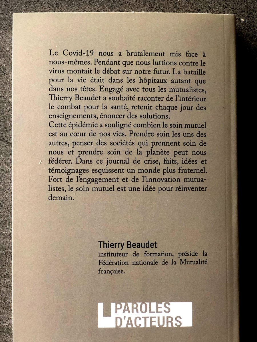 ThierryBeaudet's tweet photo. #VendrediLecture pour la sortie en librairie de mon journal de crise. Face au #Covid19, passée la stupeur, j'ai éprouvé  le besoin de consigner, raconter, parfois conjurer. Ce journal est d'abord celui d'une société du #soinmutuel 
(Communiqué de presse : https://t.co/hco5i4XGbJ) https://t.co/FWakICJOgd