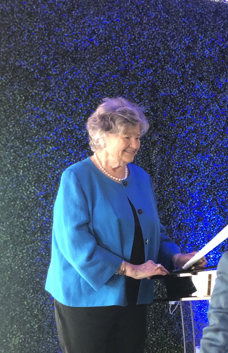 Dr. Andre Goy tweet media