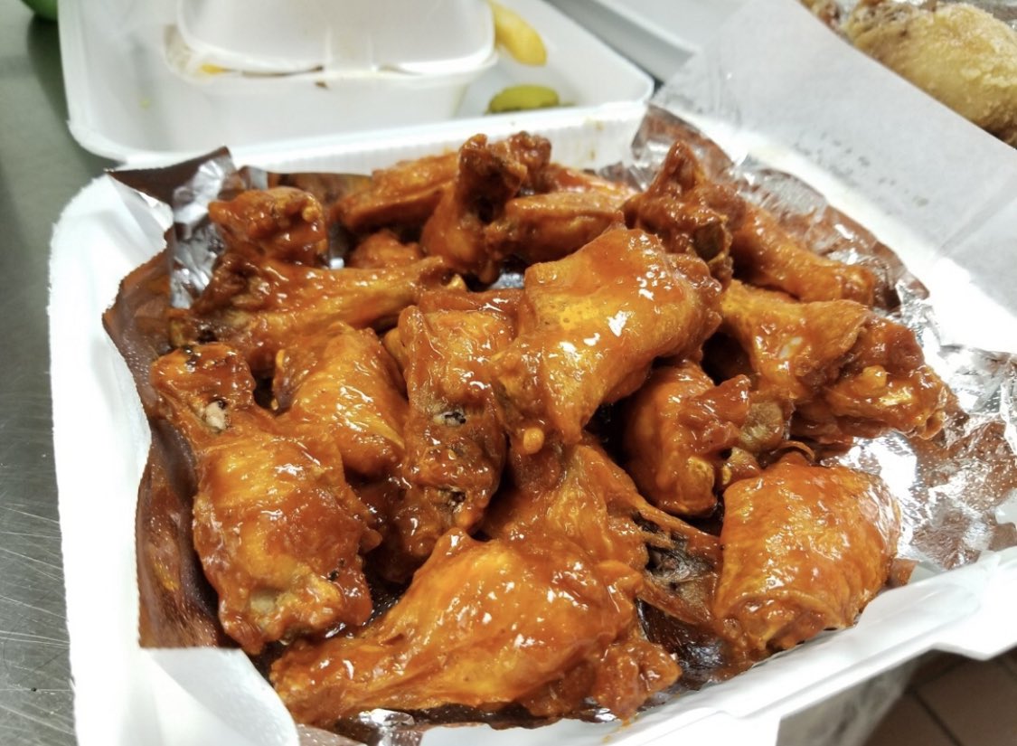 DallasEatz's tweet photo. Black owned!
WINGS WORLD
1450 W. Pleasant Run
Lancaster, Texas 75146
2310 Martin Luther King Jr Blvd
Dallas, Texas 75215
3207 Kirnwood Drive
Dallas, Texas 75237 https://t.co/UqH1Ululzj