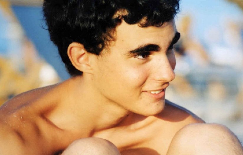 paolomaggioni's tweet photo. Come ogni #17Luglio un pensiero a #FedericoAldrovrandi, alla sua traiettoria spezzata, ai sogni che avrebbero colorato il resto della sua vita. Un abbraccio alla sua famiglia. E ovunque tu sia ora, #Aldro, buon compleanno https://t.co/uRqw2W73Ox