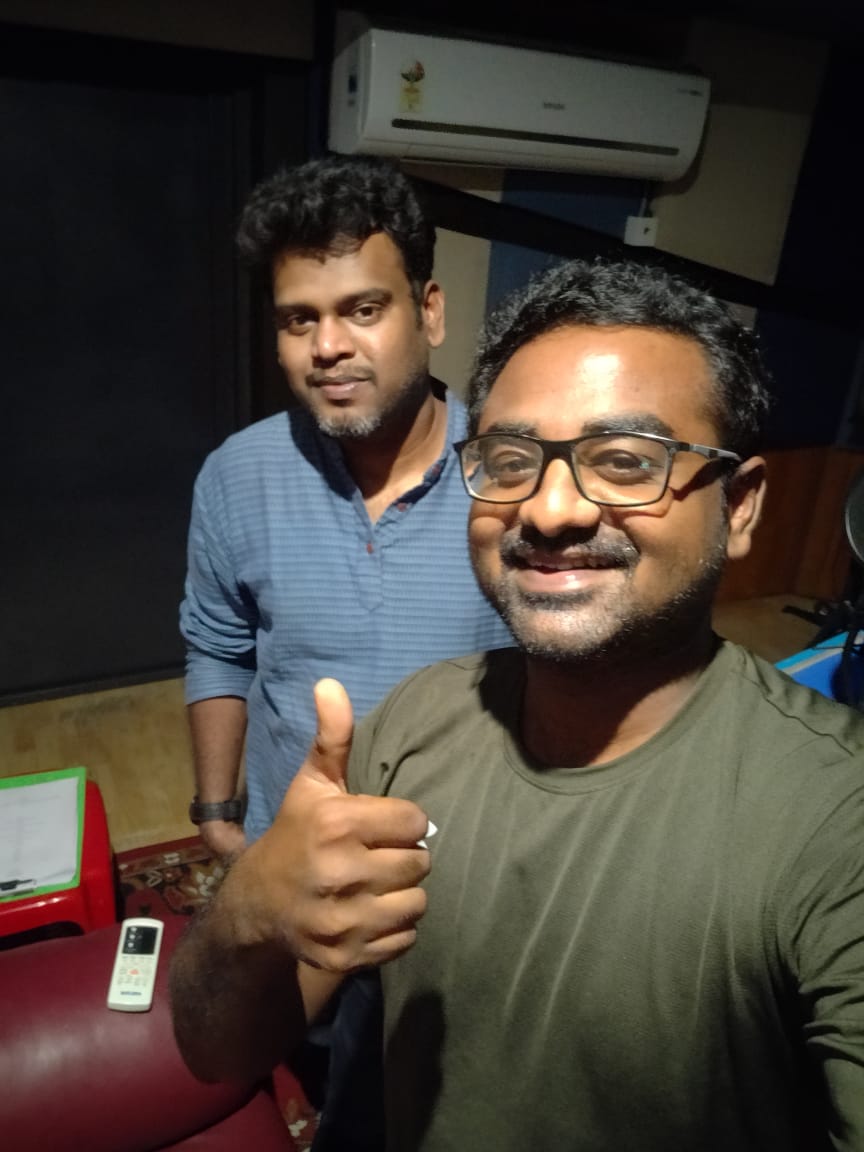 actorabdool_lee's tweet photo. My portions of #lift dubbing wrapped up  successfully .  @Kavin_m_0431 @VineethVarapra1
Ini ellam nalla kaalam thaan .. 
Seekaram elaam sari aagum shooting pogum, theatres open aagum makkalum varuvanha latcha peruku soru podum cinema thozhil innum stronga nikkum 
#goodvibesonly https://t.co/GvmIcpN1PJ
