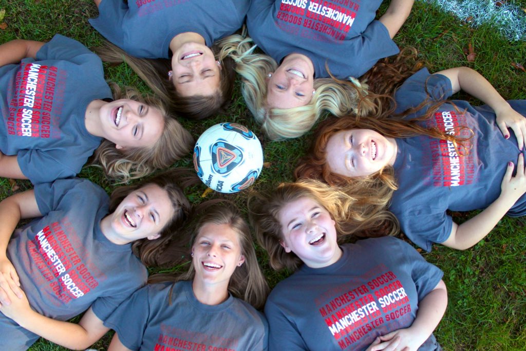 coachjennylee's tweet photo. Congratulations class of 2020 graduates! We are so proud of you all but especially thankful for this group that impacted our program and our lives. Enjoy your day, you all deserve this! #SquireStrong https://t.co/rZOZCfpn2f
