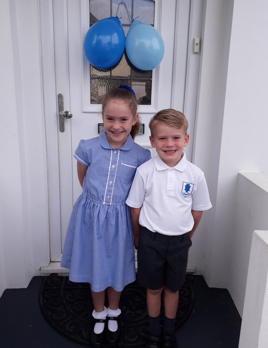 SamSwaisland's tweet photo. @TowersYear3 @TowersOne last day of school. Have a good summer break, see you all in September. https://t.co/Qe32YIrvld