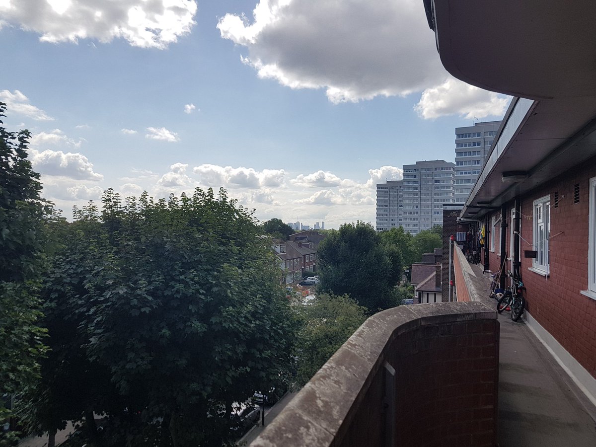 MPSWoodberryDwn's tweet photo. In other news, the #Hero #PCSO #Zaka attended a female believed to be in distress near #PortlandRise. Luckily a false alarm, but always better safe than sorry.
The #PCs attended some of our quieter blocks including #DovedaleHouse & #JosephCourt to check everything is in order. https://t.co/DsF9Vz93hq
