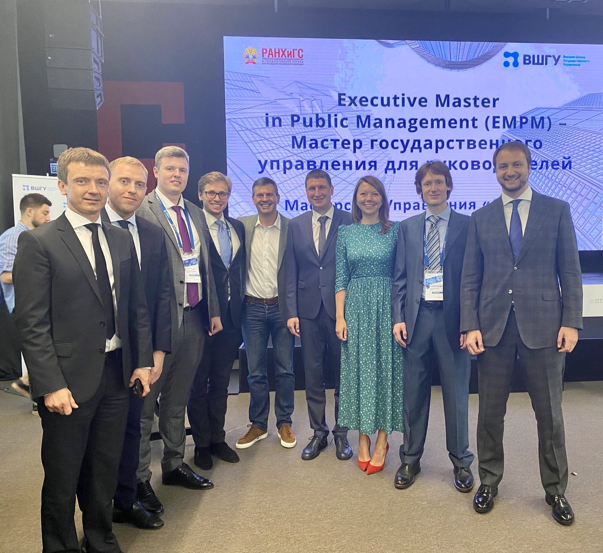 KirillSchitov's tweet photo. Как сделать транспортно-пересадочные узлы точками социально-экономического роста Подмосковья?
Такой кейс наша команда решала в ходе обучения по программе #EMPM - «Мастер государственного управления для руководителей» в #РАНХиГС.
#ВШГУ #ЛидерыРоссии https://t.co/QMChUnldwp