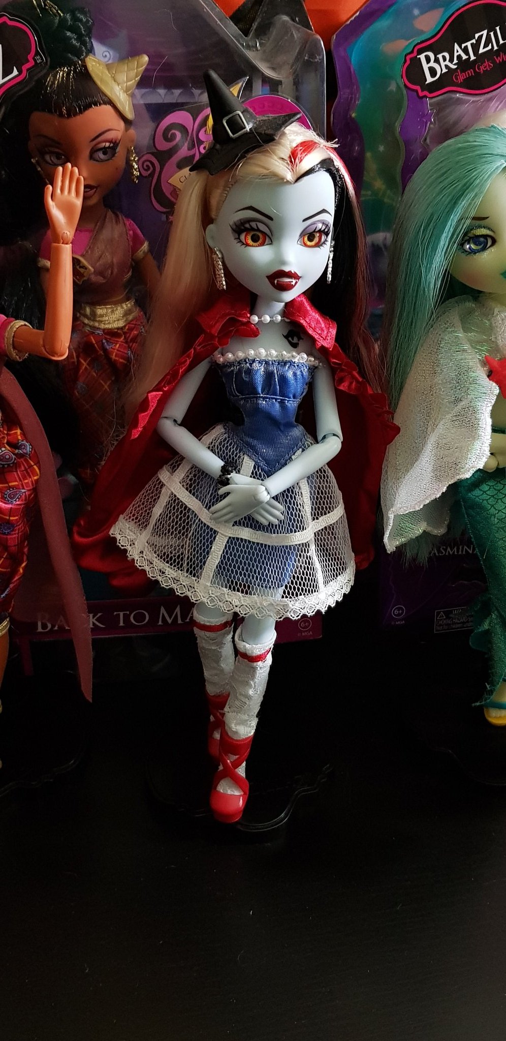 ❄Sarvina Valentine❄ on X: One of my most prized and rarer dolls, Vampelina.  #mystuff #Bratzillaz  / X