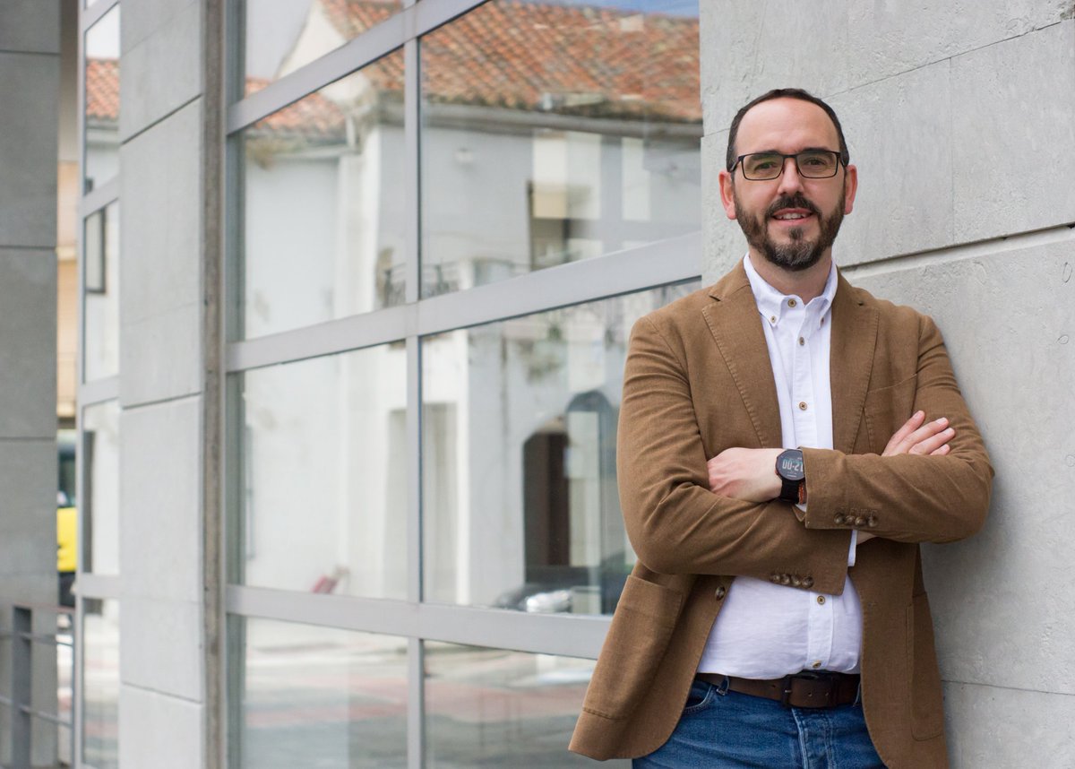 CsParla's tweet photo. 🏛️🍊 @GuilleAManzano “Hoy más que nunca es muy importante la unión de todos para ser fuertes, seguiremos trabajando con nuestra mano tendida al equipo de gobierno de #Parla como venimos haciendo desde el principio de la legislatura y con más motivo en los momentos difíciles” https://t.co/OU0DhbTrTP