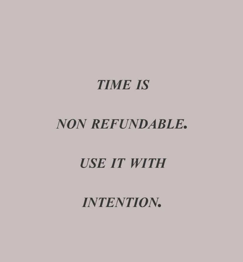 ConstructiveMi2's tweet photo. Light words today, with heavy meaning ❗️
#TGIF 🥳

#constructivemindsllc #time #timemanagement #intentions https://t.co/N25nL5HQ3J