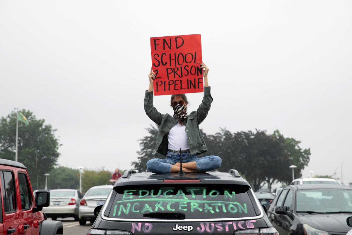 ajplus's tweet photo. A Black 15yo girl in Detroit was sent to juvenile detention for not finishing her schoolwork.

A judge said it violated her probation. Grace has ADHD and is struggling with online learning, says @ProPublica.

Hundreds of classmates protested for authorities to #FreeGrace: https://t.co/9Enkgps3ow