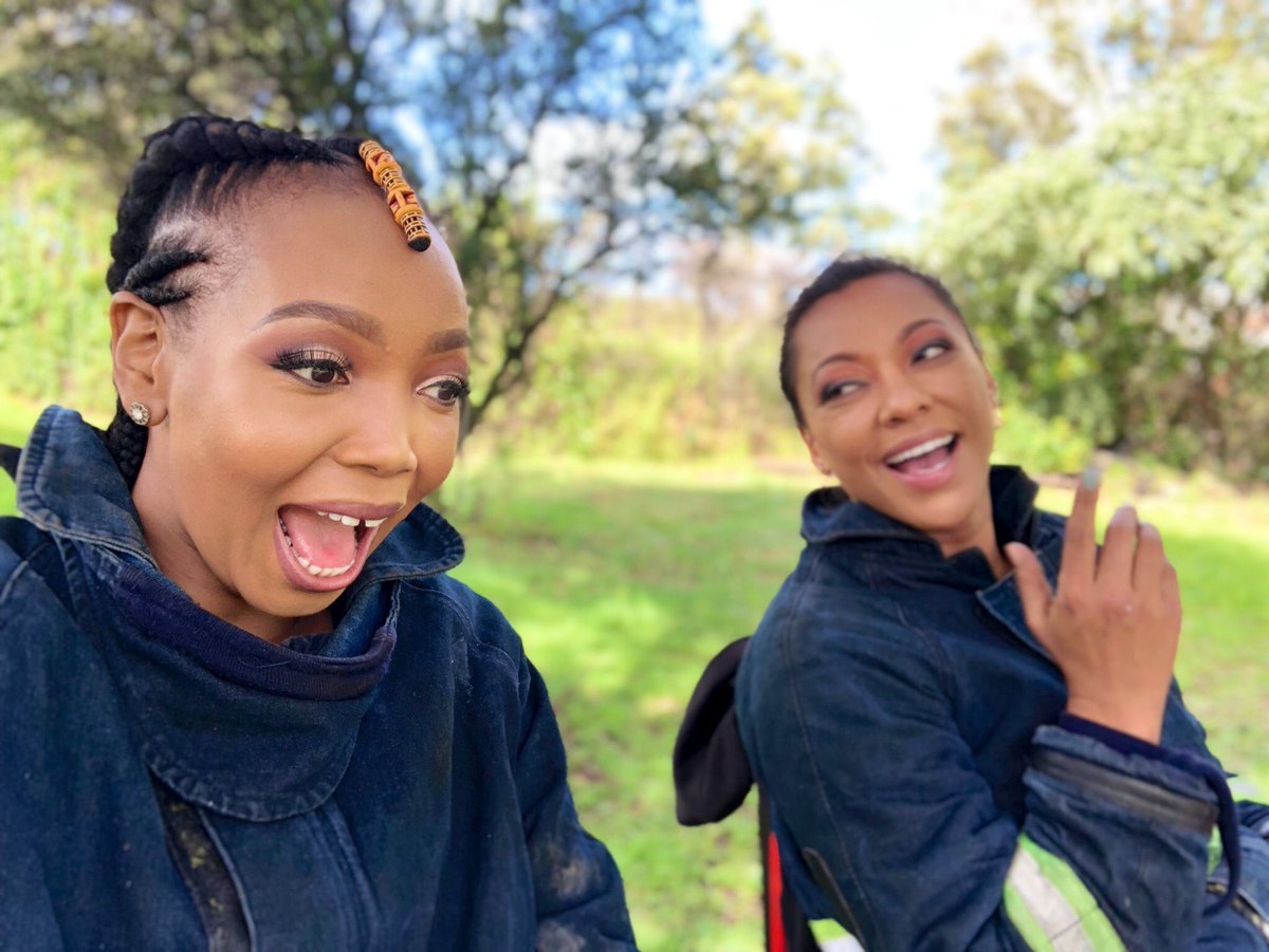 tembisanxumalo's tweet photo. Happy Friday💃🏾🔥.
I hope twitter user, @LorciaCooper Kumalo, is having a beautiful day today♥️😍💃🏾. #NotADiva https://t.co/J9yQ7sRZia