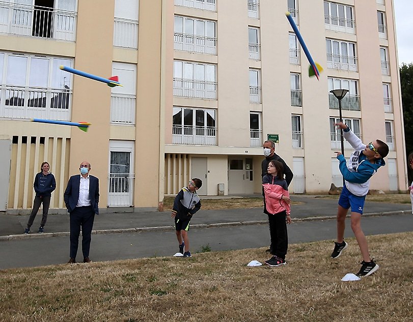 FredericAlliot's tweet photo. .@a_saint_quentin #Sport #ete #quartiers tous les jours sur plusieurs lieux, dans tous les quartiers, des animations sportives encadrées par des éducateurs sportifs de la ville et des clubs. Plus de 100 rdv sportifs sur 2 mois. Merci aux  intervenants @ReseauAndes @office_02 https://t.co/csSc5sFBYY