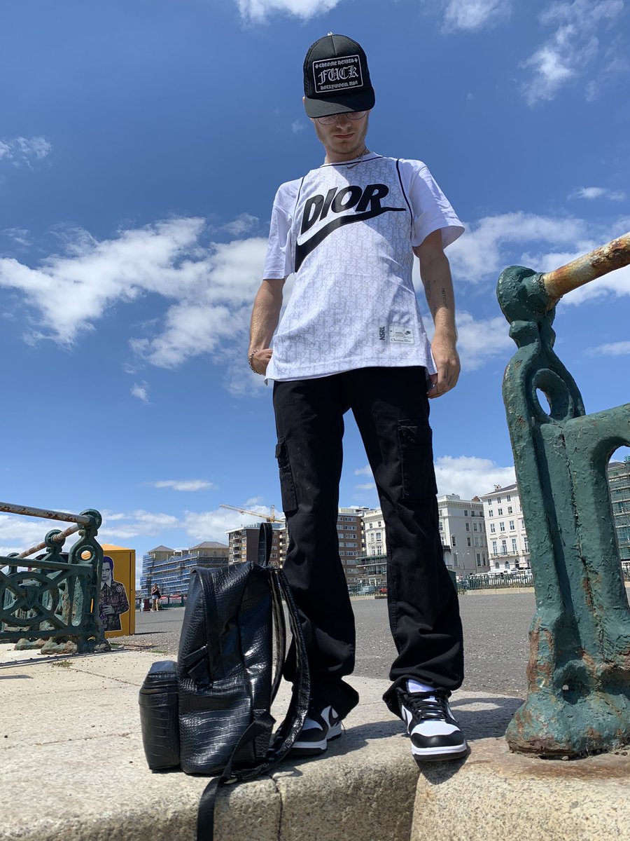 SourceExtra's tweet image. JERESEY NOW AVAILABLE VIA DM.