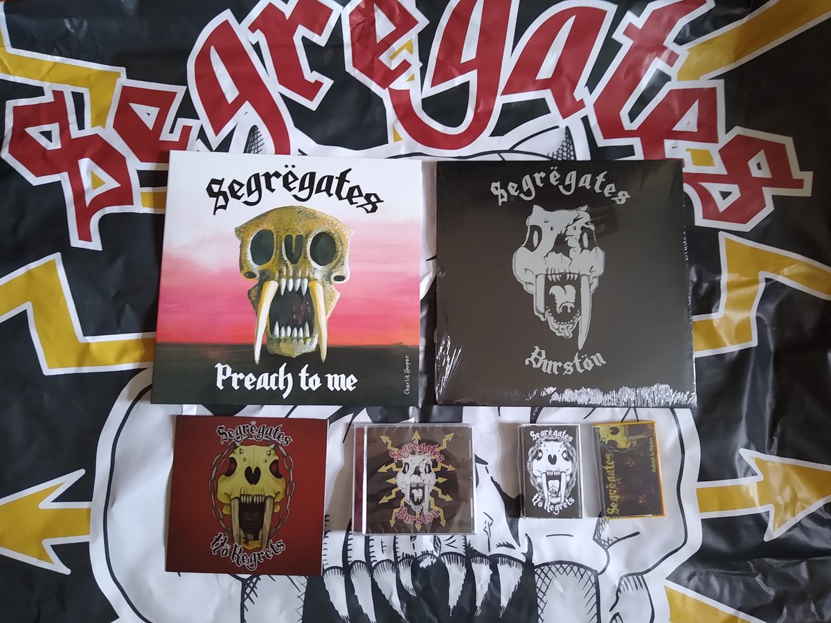 Segregates_band's tweet photo. Discography so far.
#segregates #motorpunk #punk #metal #motorhead #vinylguide #vinyl https://t.co/kBRhpY8pRP