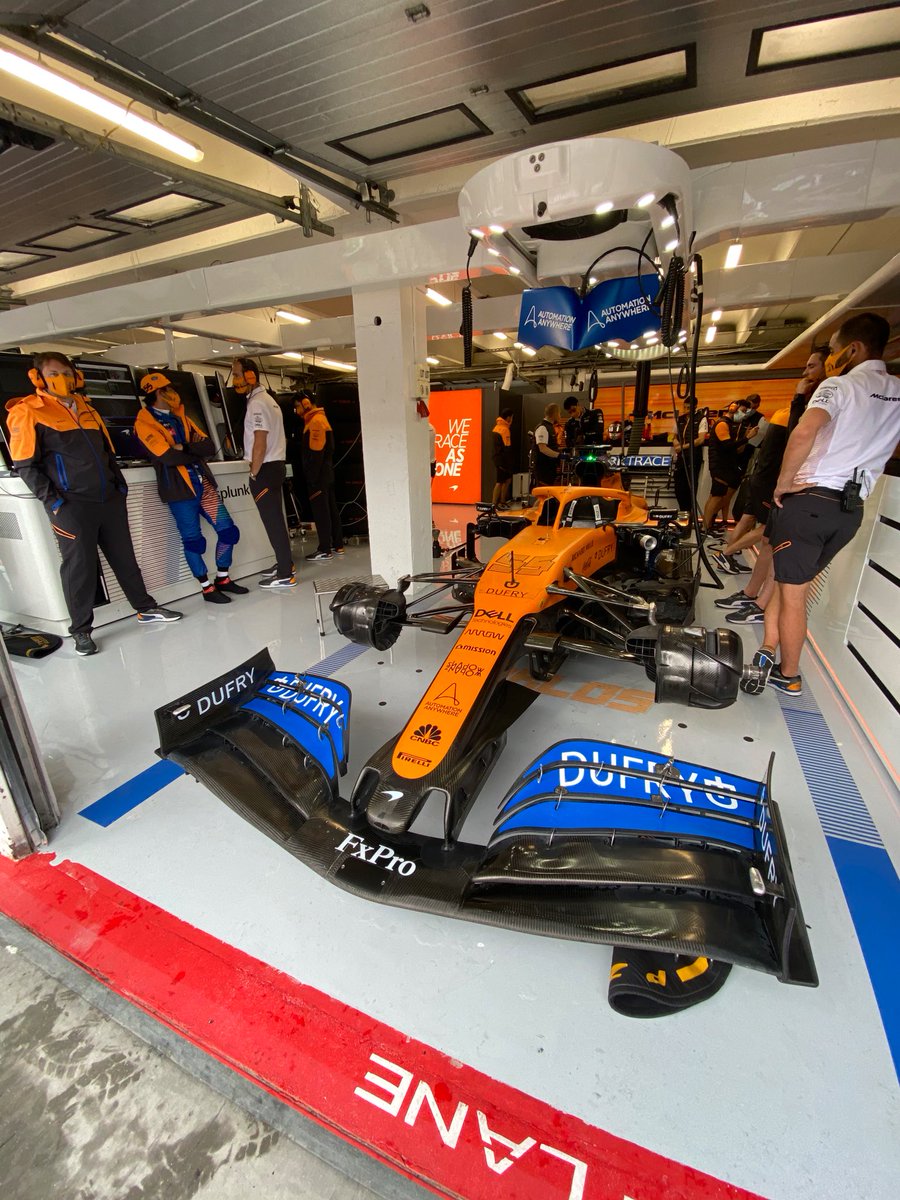 McLarenF1's tweet photo. We’re ready to go as FP2 gets the green light. But it’s certainly wet out there! 🌧

#HungarianGP 🇭🇺 https://t.co/hMDBnsjyxv