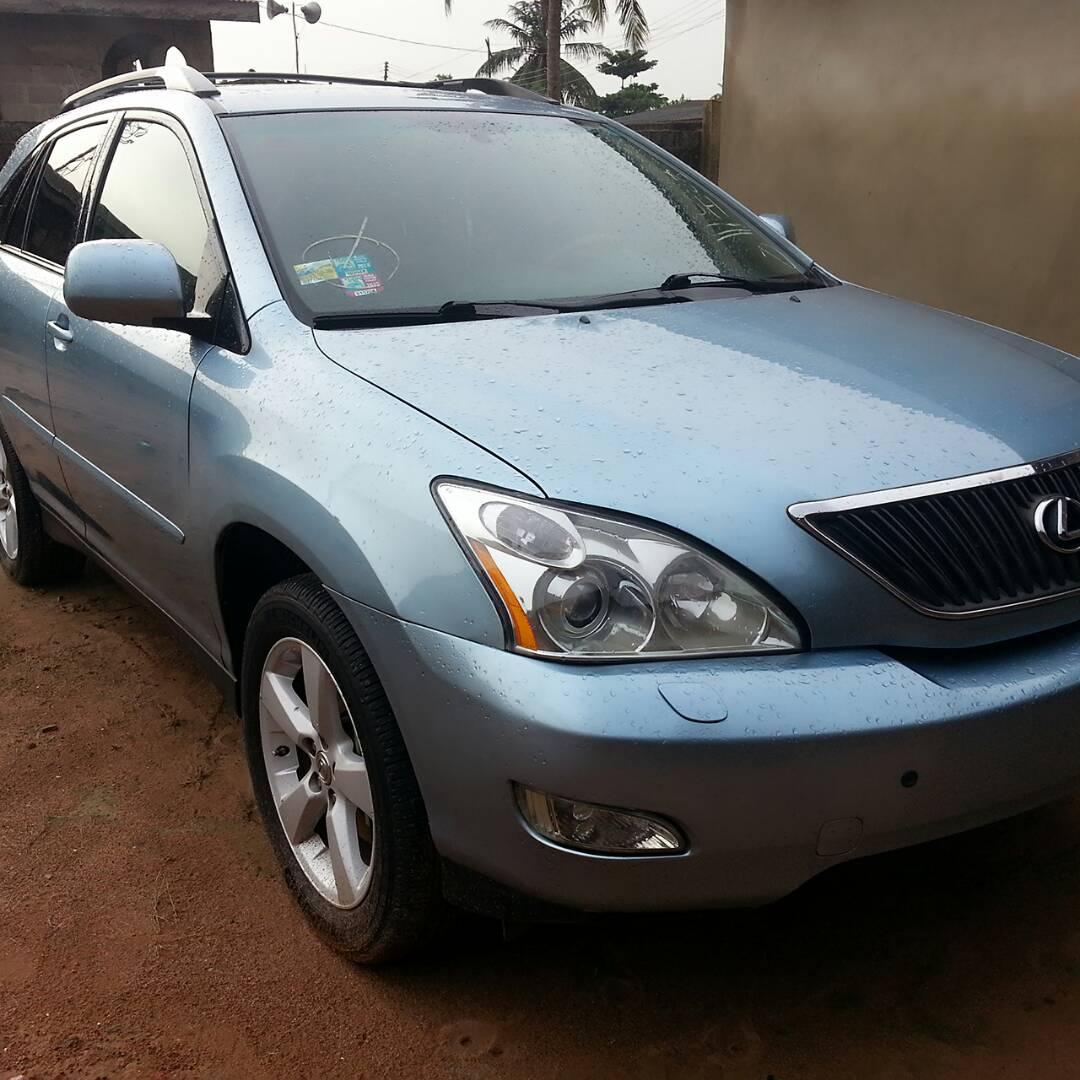 AutosGidi's tweet photo. Quick deal, Tokunbo Lexus RX 350 Full Option 2007 model
3.3m
Car Location:Ipaja Lagos
Call or Whatsapp us:07035997641
Please Like and Retweet 🙏🏿
@oris616 @Muhammadumarrrr @Dammyxino1 @CarDealerBot
#gidiautos #cheapcarsinlagos.
#cuppy #BetwayGameOn  #AGBaby #SAVENIGERIANSTUDENTS https://t.co/jORNdbVrSn
