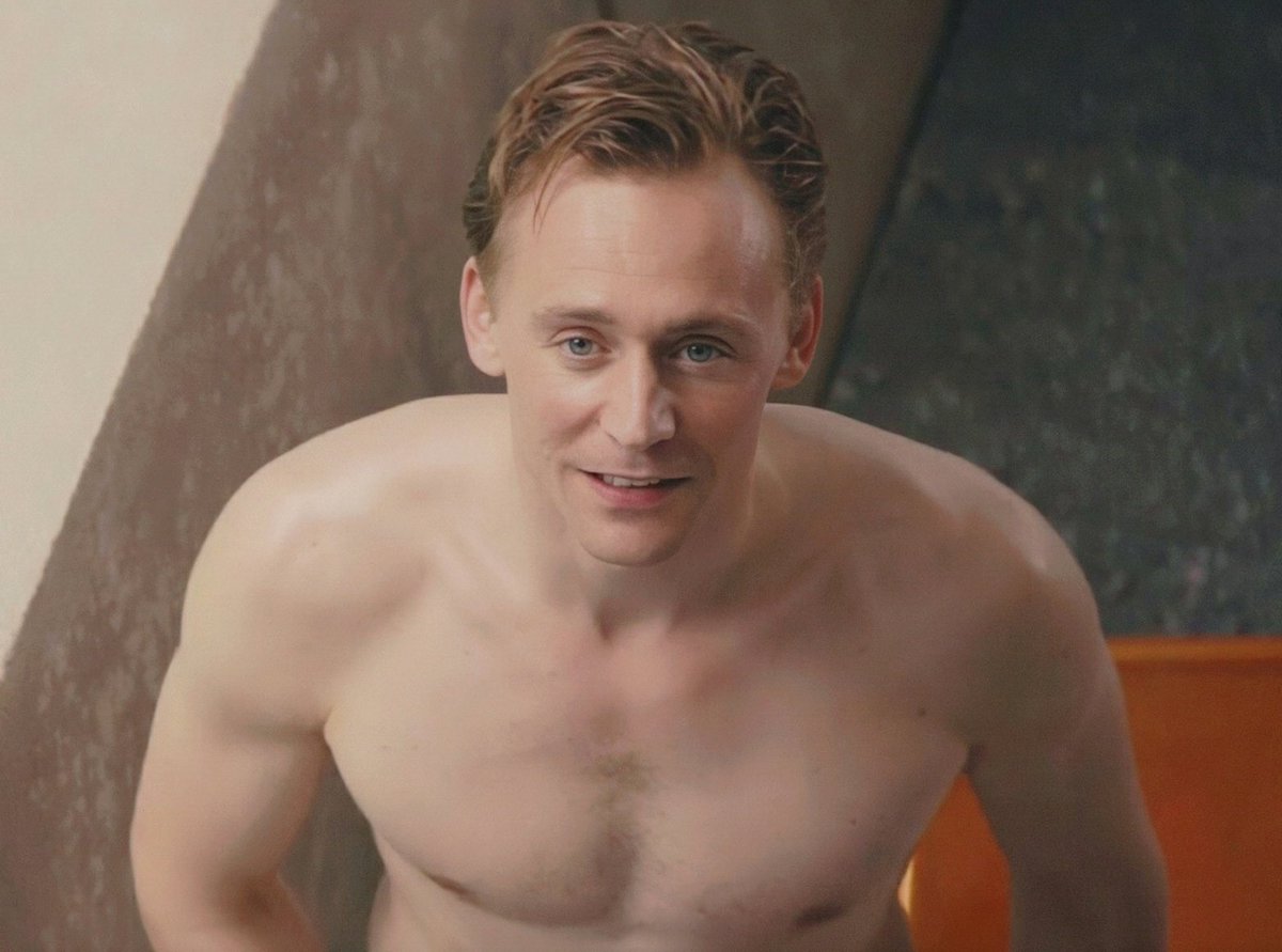 Tom Hiddleston - High-Rise. 