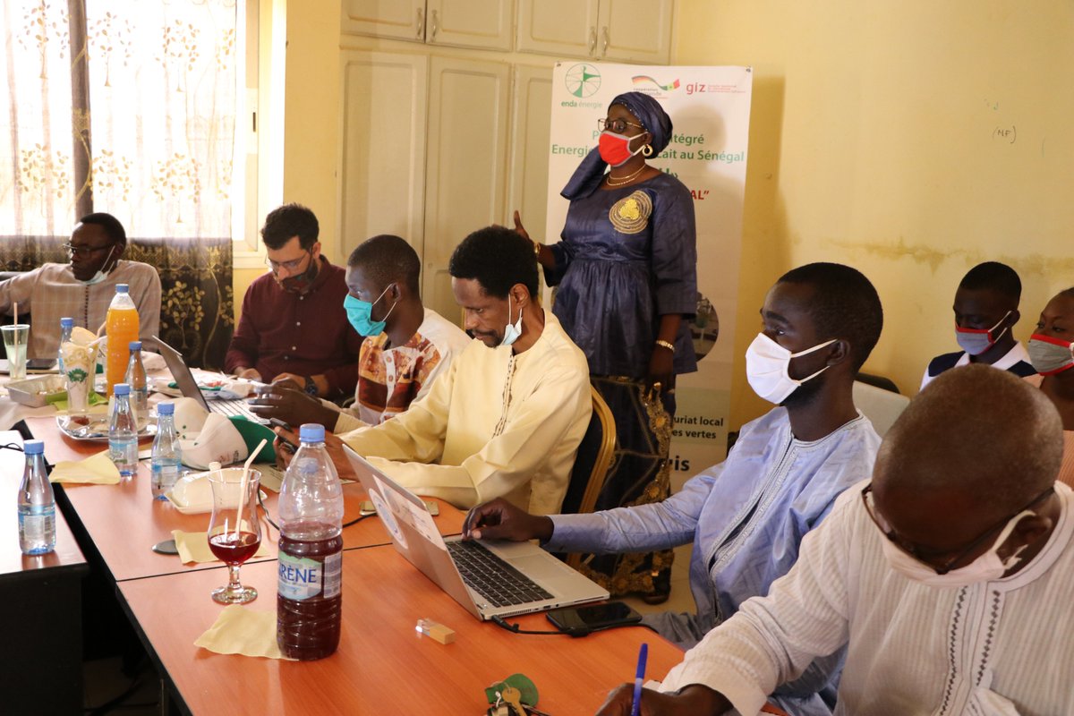endaenergylinks's tweet photo. "#Doylu est un programme de développement de l'entreprenariat des jeunes dans la chaine de valeur lait à travers la sécurisation de la production laitière, la sécurité énergétique, la sécurisation de l'emploi des jeunes, la sécurisation du marché." #FatouSarr @endaenergylinks https://t.co/JHBC5GQS7a