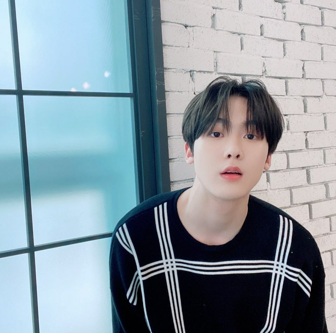 minmindong30397's tweet photo. LOML💜  #astro #CHAEUNWOO
@offclASTRO @VogueKorea
#아스트로   #널찾아가 
 @offclASTRO_INA @ASTRO_aus  #ASTROで妄想 #astrojapan  #チャウヌ #차은우 #車銀優 #이동민 #로하수호 #ชาอึนวู #车银优 
#アストロ
 #케이팝_긴장해_아스트로_Knock_컴백 
#knock1stwin https://t.co/SGQExOkBbP