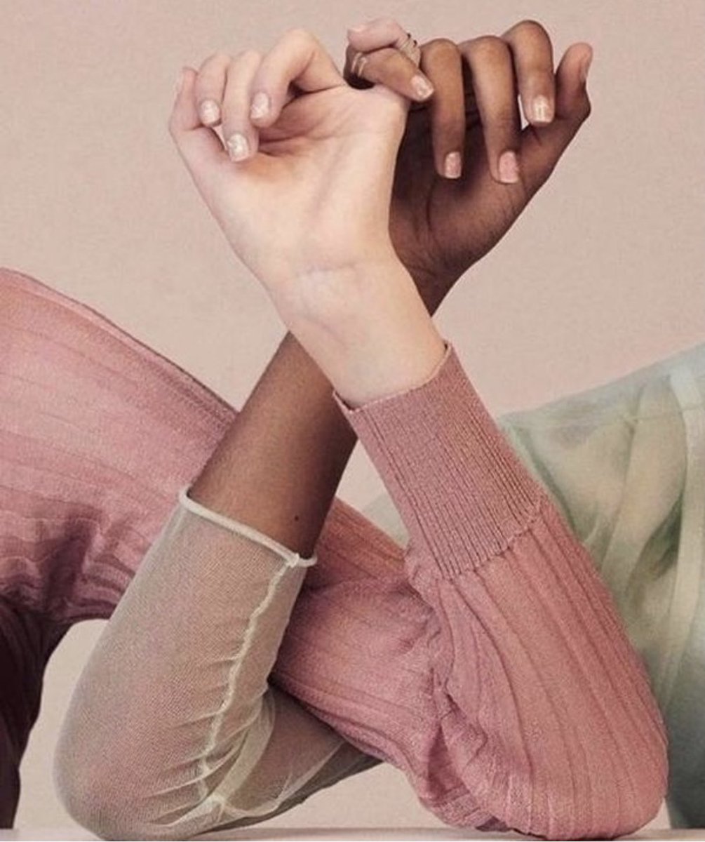 We are only as strong as the women next to us ✨
📷  <a href="/julia_noni/">Julia Noni Francesca</a>
via <a href="/shiffonco/">Shiffon Co.</a>
.
#EmpowHerNY