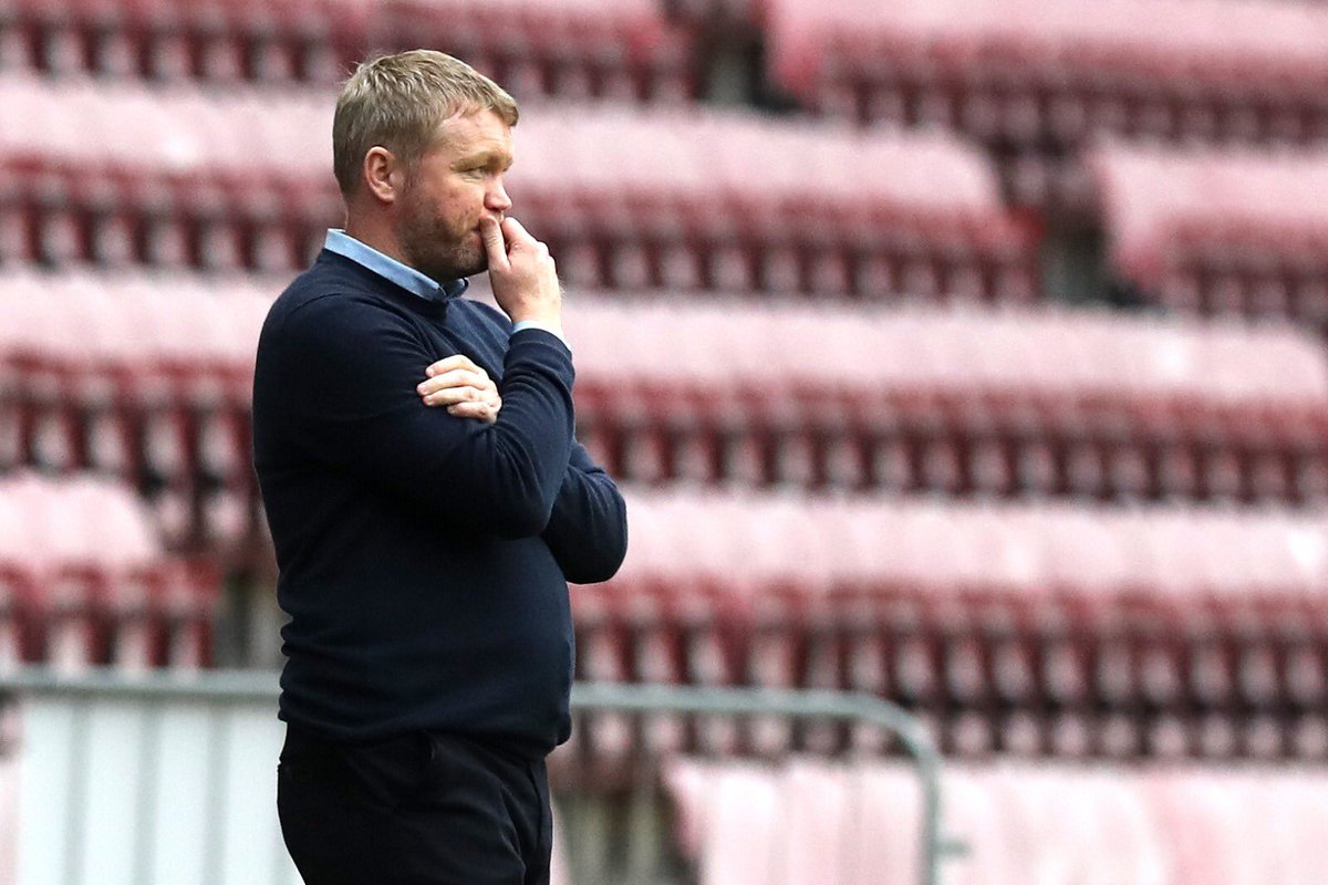 It was around this time that Hull were also suffering an injury crisis.Four players were ruled out for the season (before it was extended because of lockdown).In total, I've counted at least 12 players who suffered an injury in the space of a month at the end of January.