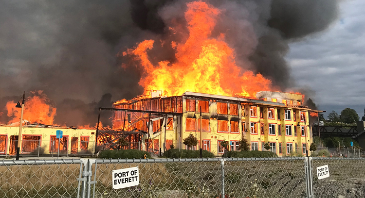 firenation's tweet photo. Four-Alarm Fire Destroys Washington Construction Site, https://t.co/jjaxl02Y9h https://t.co/T4lN4wRZNR