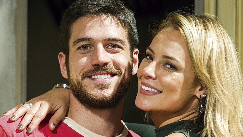 gshow's tweet photo. Tem alguém aí com saudade da Bibi Perigosa, do casal Jeizeca, da Ritinha, do Ivan...? 🥰 #AForçaDoQuerer voltará a ser exibida em uma edição especial na @RedeGlobo. Após #FinaEstampa, o sucesso de @gloriaperez entra no ar no horário das 21h. 📺 https://t.co/hxkk3aibRO https://t.co/jrMKEfDWvv