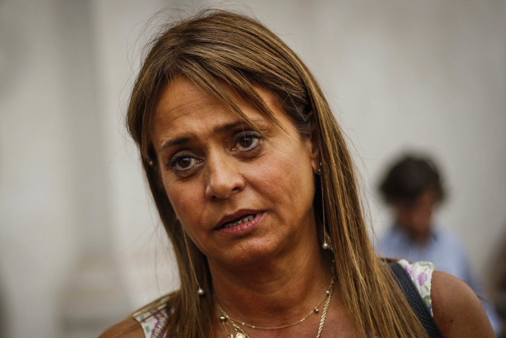 eldesconcierto's tweet photo. El llamado a la unidad de Jacqueline van Rysselberghe en su partido: “Chile necesita a la UDI”
➡ https://t.co/TYE4dKwaGF https://t.co/aUBInvqboY