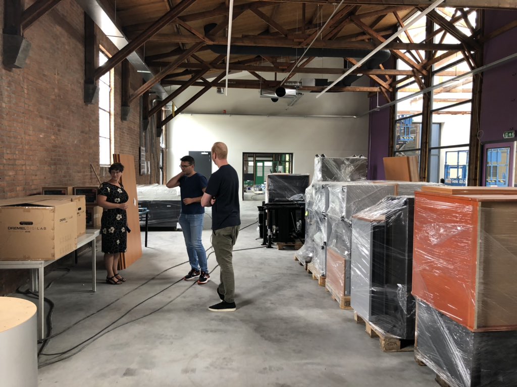 civsmarttech's tweet photo. @civsmarttech was gisteren met 2 docenten van @mboRijnland op bezoek bij @WTTwoerden. Mooie plannen op een inspirerende locatie besproken voor komend schooljaar. #hybrideonderwijs #technicusengineering https://t.co/94pBOAv5az