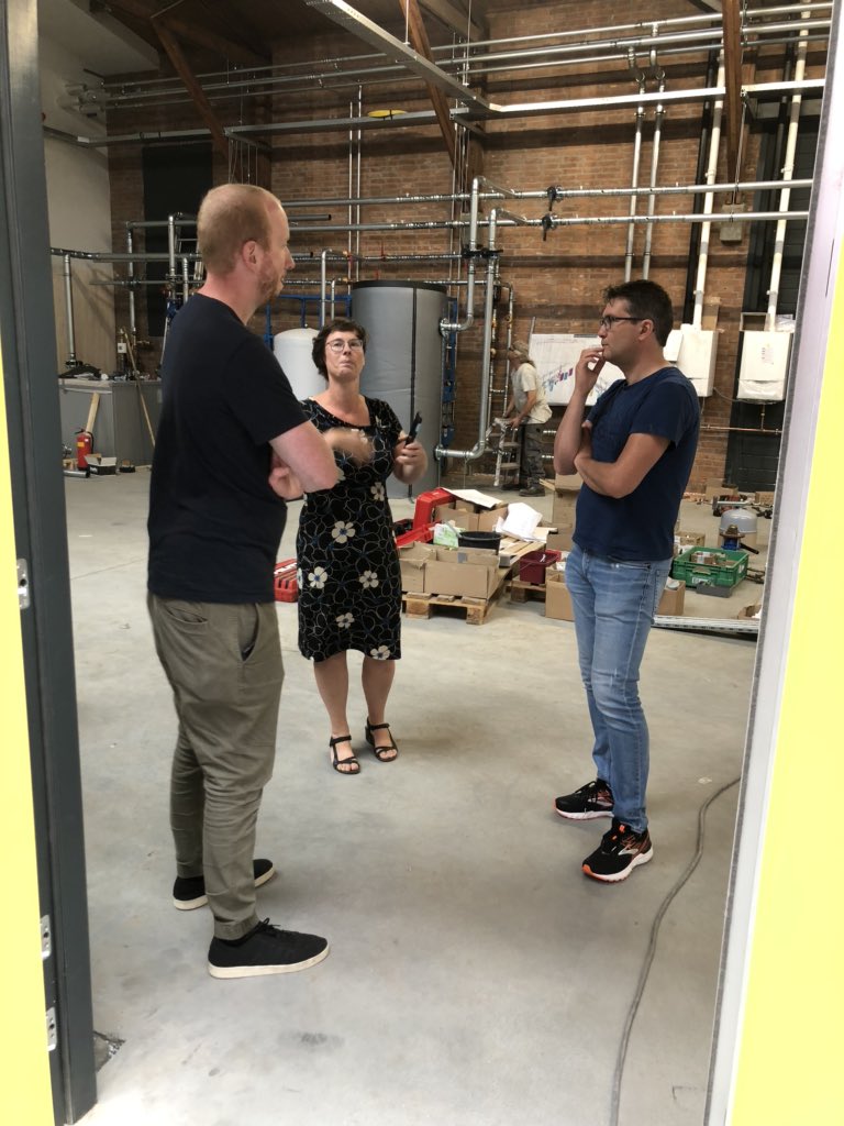 civsmarttech's tweet photo. @civsmarttech was gisteren met 2 docenten van @mboRijnland op bezoek bij @WTTwoerden. Mooie plannen op een inspirerende locatie besproken voor komend schooljaar. #hybrideonderwijs #technicusengineering https://t.co/94pBOAv5az