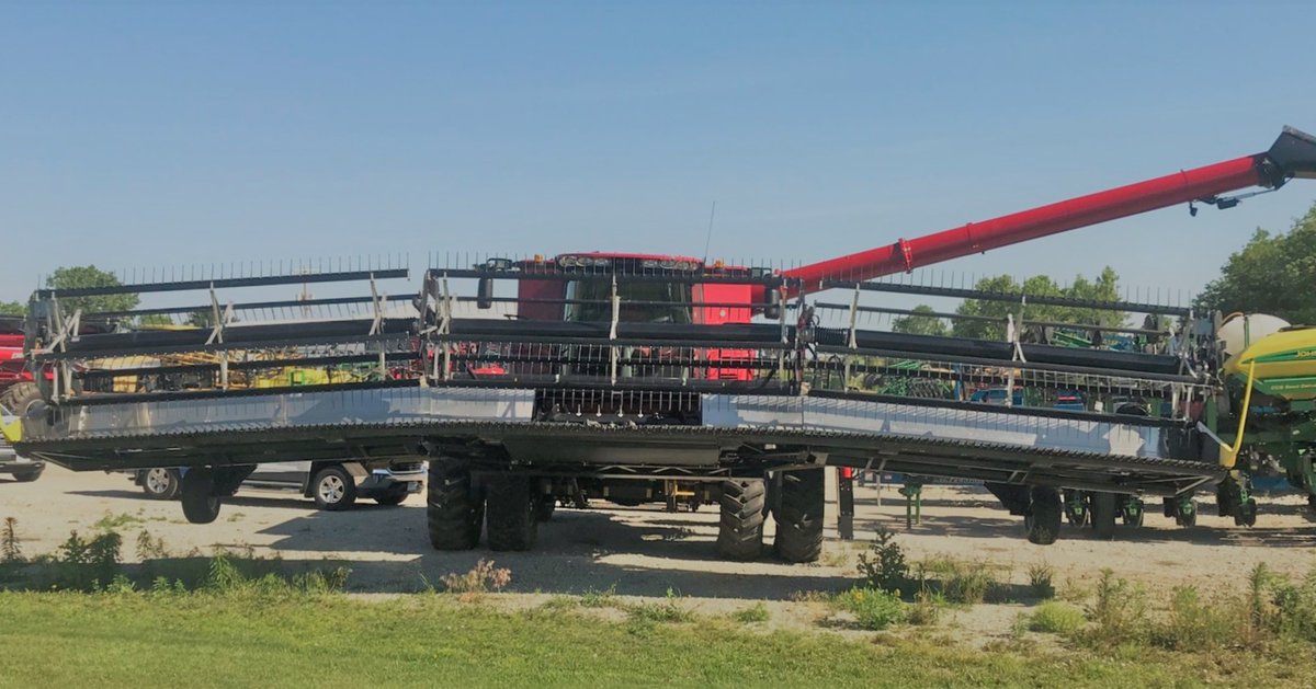 Geringhoff's tweet image. Prepped and ready – check out this #Geringhoff TruFlex Razor on display at @brunaimpco! Visit bit.ly/2DQORiI to find your local Geringhoff dealer.

#GeringhoffDealer #TruFlexRazor #agriculture #agequipment #farming #stillfarming #implement #draperhead #Kansas