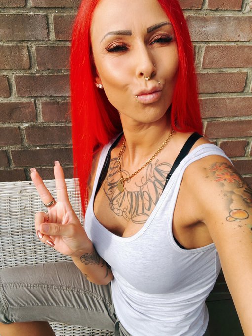 Ich w&uuml;nsche euch ein sch&ouml;nes Wochenende meine Lieben 🥰 habt ihr was vor? 😇 OnlyFans 👉🏽 https://t.co/3fYHFQ7y5J<a href="/tag/kiss"class="tags"><span>#kiss</span></a>